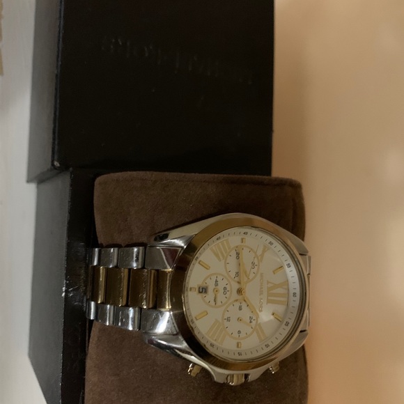 Michael Kors Watch - Picture 2 of 10
